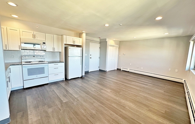 1 bed, 1 bath, 671 sqft, $3,000, Unit 601