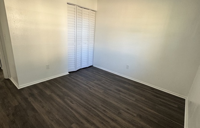 8586 CHANNELVIEW CIR