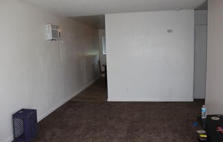 2 beds, 1 bath, 950 sqft, $1,350