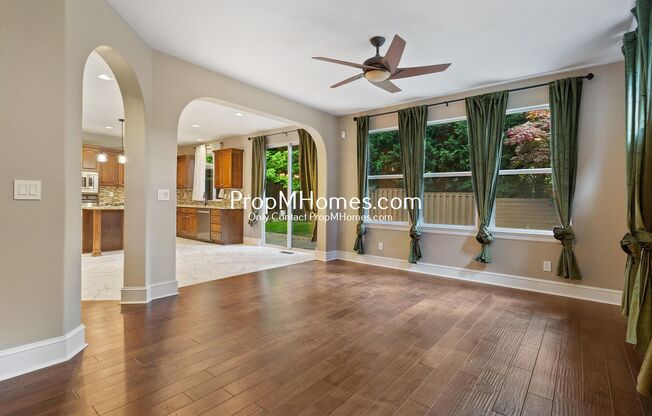 Four Bedroom Luxury Home in Tualatin - Turf Grass!
