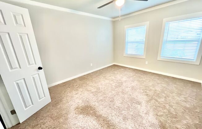 3 beds, 1 bath, $1,400