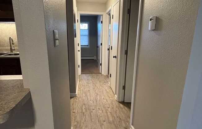 2 beds, 1 bath, 750 sqft, $1,750, Unit 12