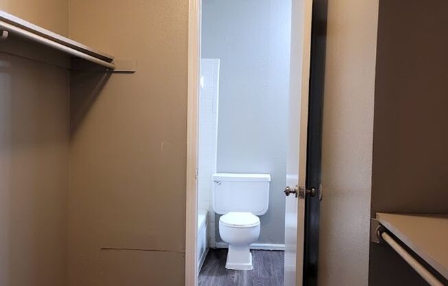 1 bed, 1 bath, 600 sqft, $699, Unit 104