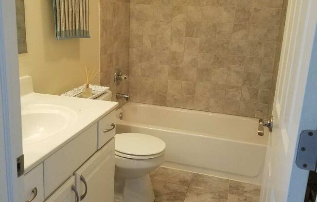 2 beds, 2.5 baths, 1,080 sqft, $2,045, Unit 204C