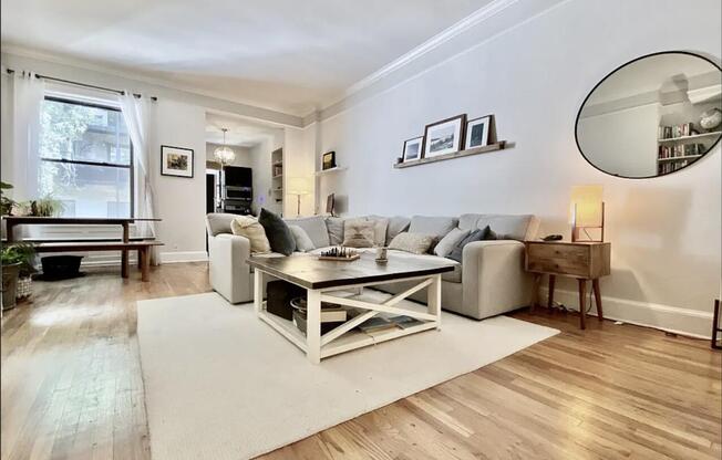349 W 84 ST