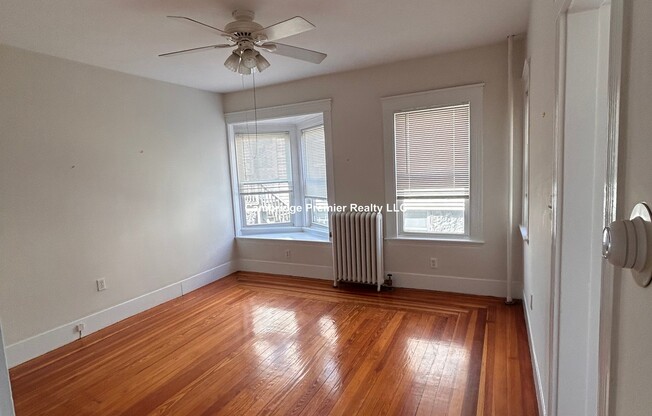 11 WRIGHT AVE
