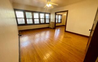 1 bed, 1 bath, $995, Unit 4