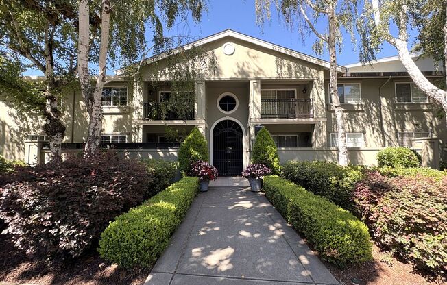Spacious One Bedroom in Downtown Menlo Park