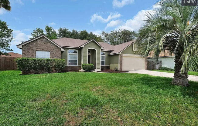 3 Bedroom 2 Bathroom House with Garage Near Oakleaf