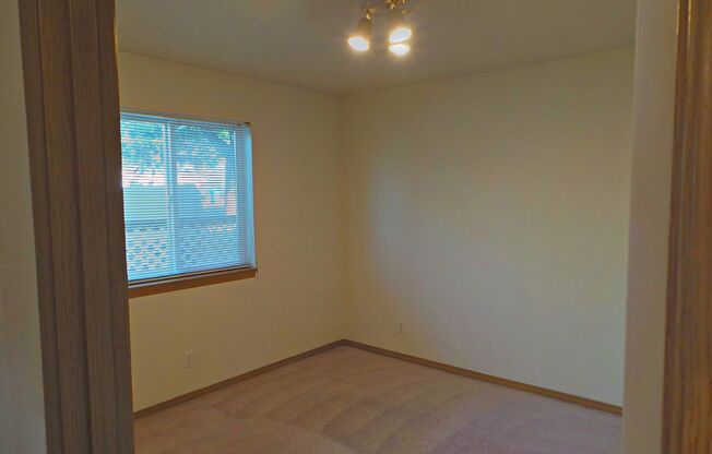 931-B SE Ely St