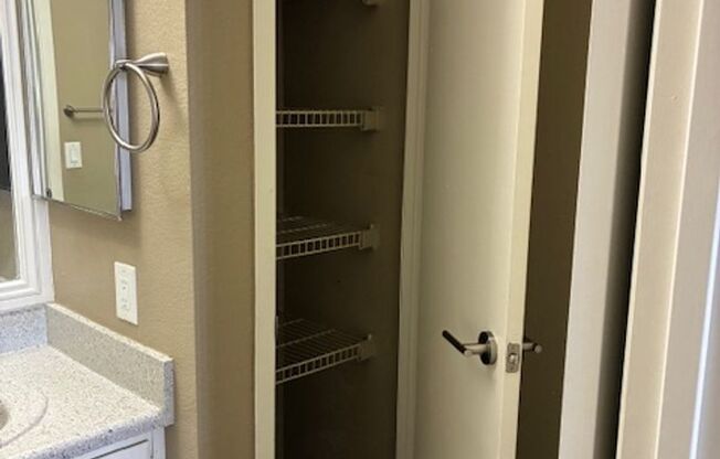 2 beds, 2 baths, 997 sqft, $1,500, Unit MA 222