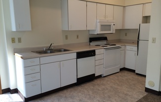 2 beds, 1 bath, 752 sqft, $750, Unit 617 N.12TH ST. #3