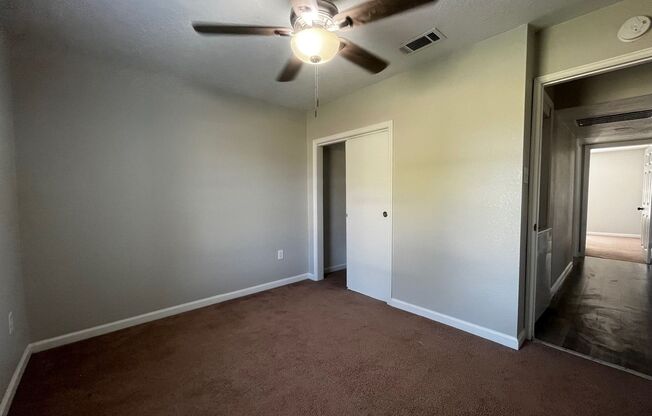 3 beds, 1 bath, $1,190