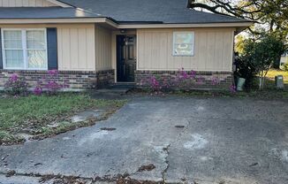 Beautiful Duplex Close to Mid-Town Savannah