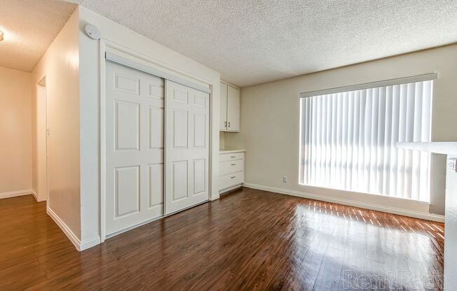 Studio, 1 bath, 476 sqft, $1,895, Unit 12