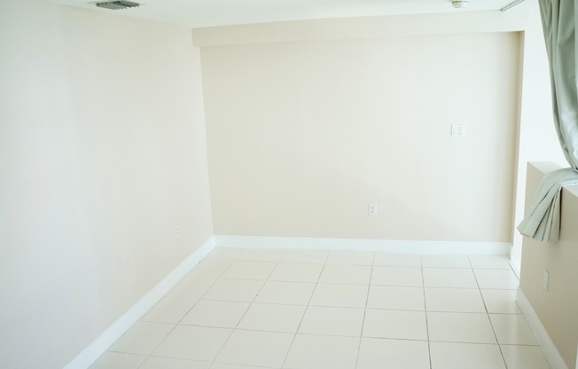 1 bed, 1.5 baths, 939 sqft, $2,800, Unit Unit 517