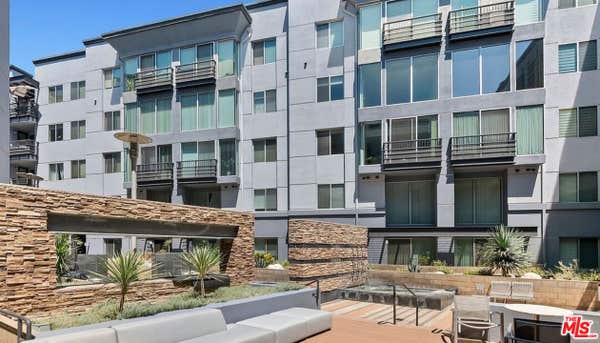 1 bed, 1 bath, 1,050 sqft, $3,100, Unit 426