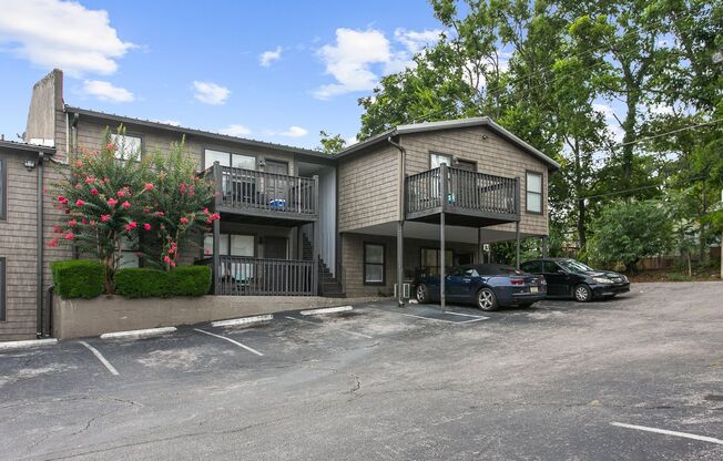 5th Avenue Apartments