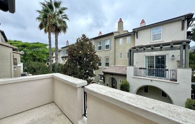 3 beds, 3.5 baths, $3,395, Unit UNIT 96