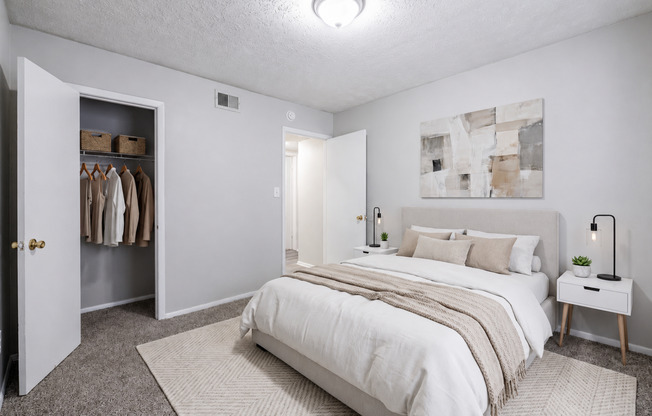 3 beds, 2 baths, 1,017 sqft, $1,395, Unit J129