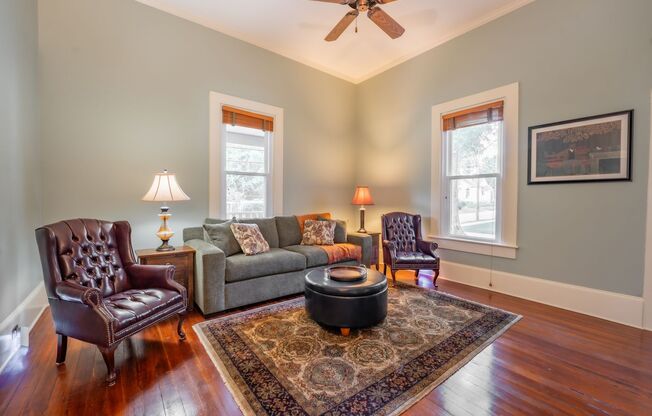 3 beds, 2 baths, $3,500