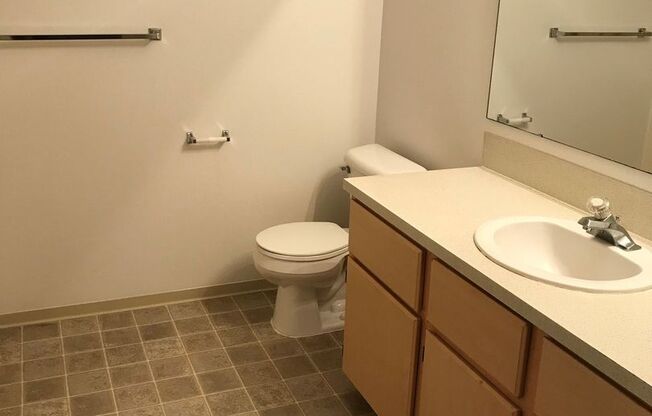 2 beds, 2 baths, 1,050 sqft, $1,550, Unit C-04