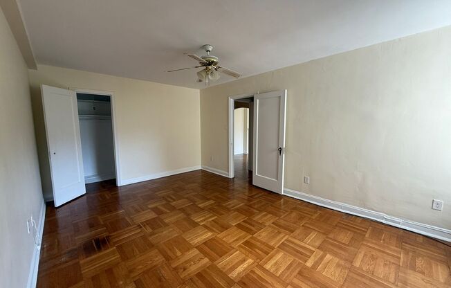 1 bed, 1 bath, 768 sqft, $1,450, Unit Royal York 804