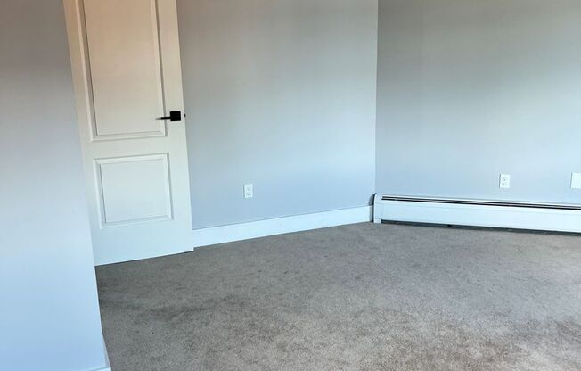 1 bed, 1 bath, 800 sqft, $2,075, Unit 45-521
