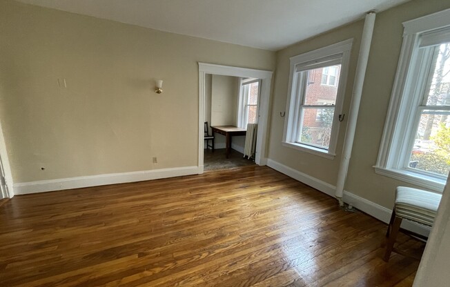 10 Agassiz St.