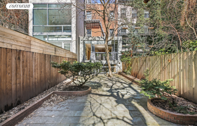 448 W 25 ST