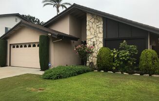 Spacious Anaheim Home with Cathedral Ceilings Available For Lease