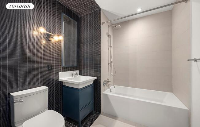 3 beds, 2 baths, $5,629, Unit 650