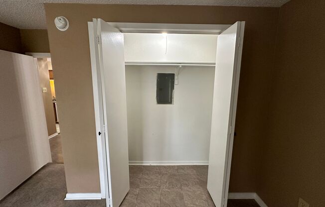 1 bed, 1 bath, $810, Unit APARTMENT 606