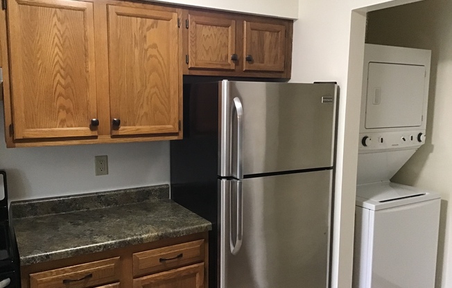 2 beds, 1 bath, 950 sqft, $1,625, Unit 7765RC