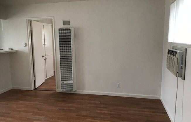 1 bed, 1 bath, $2,025, Unit 2116 E