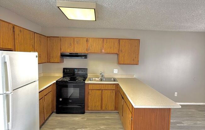 1 bed, 1 bath, 447 sqft, $850, Unit Unit G