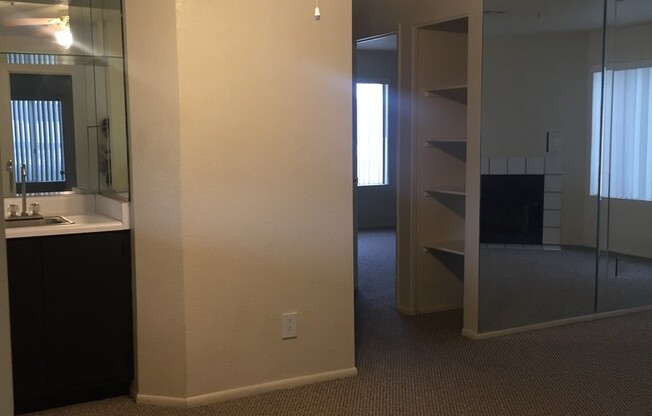 Gorgeous 3Bdrm 2 bath apartment