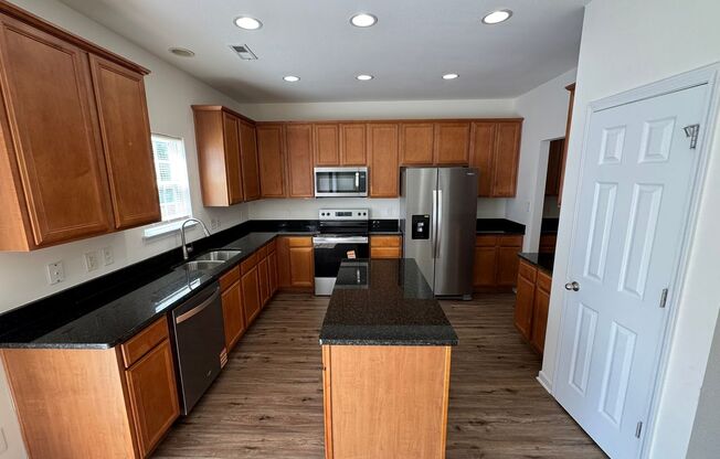 2818 Oakdale Pasture Drive-CB