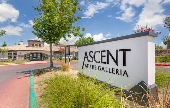 Welcome to Ascent at the Galleria — your new home for modern living, comfort, and community in the heart of Roseville. Experience the perfect blend of style and convenience today!