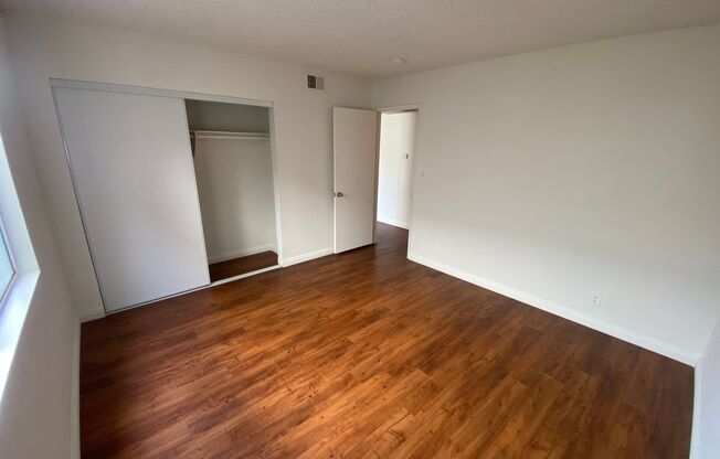 2 beds, 2 baths, $2,670, Unit E