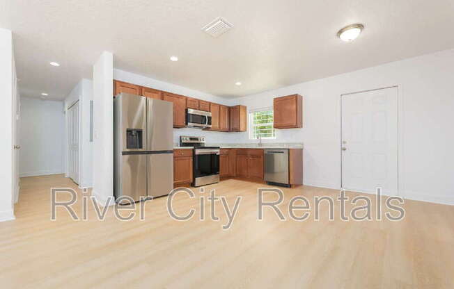 1030 SE 52 ST