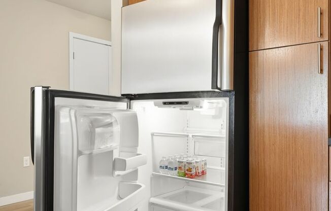 1 bed, 1 bath, 814 sqft, $2,329, Unit A304