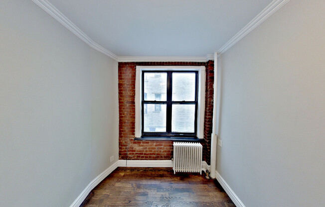 1 bed, 1 bath, $3,995, Unit 2E