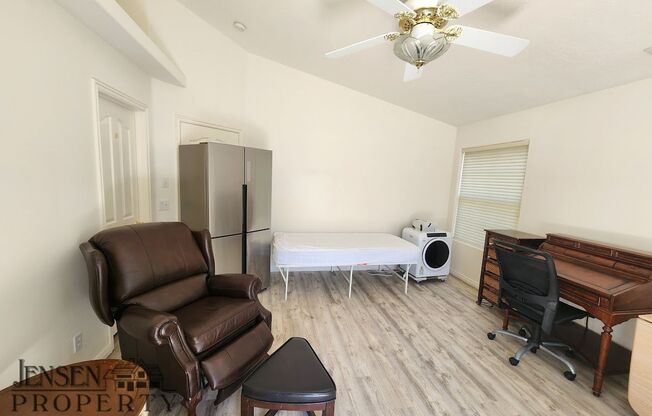 1 bed, 1 bath, $1,099