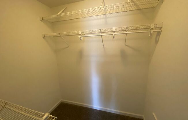 2 beds, 2 baths, 1,350 sqft, $1,525, Unit 26