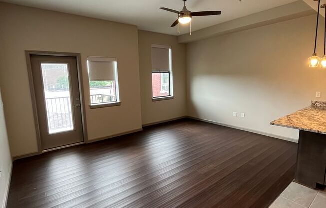 1 bed, 1 bath, 792 sqft, $1,575, Unit 506