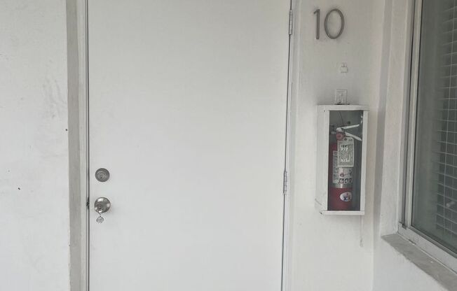 1 bed, 1 bath, 567 sqft, $2,280, Unit 11- Unit 10