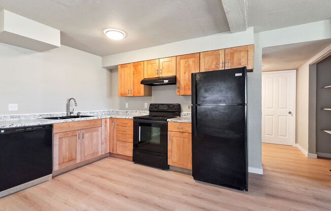 Updated 2 Bed 1 Bath in Fairwood Near Safeway