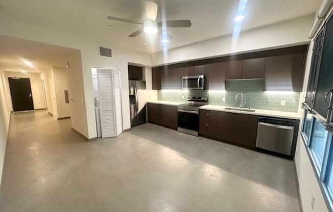 Studio, 1 bath, 554 sqft, $2,695, Unit 105