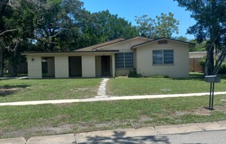 301 THACKERY RD